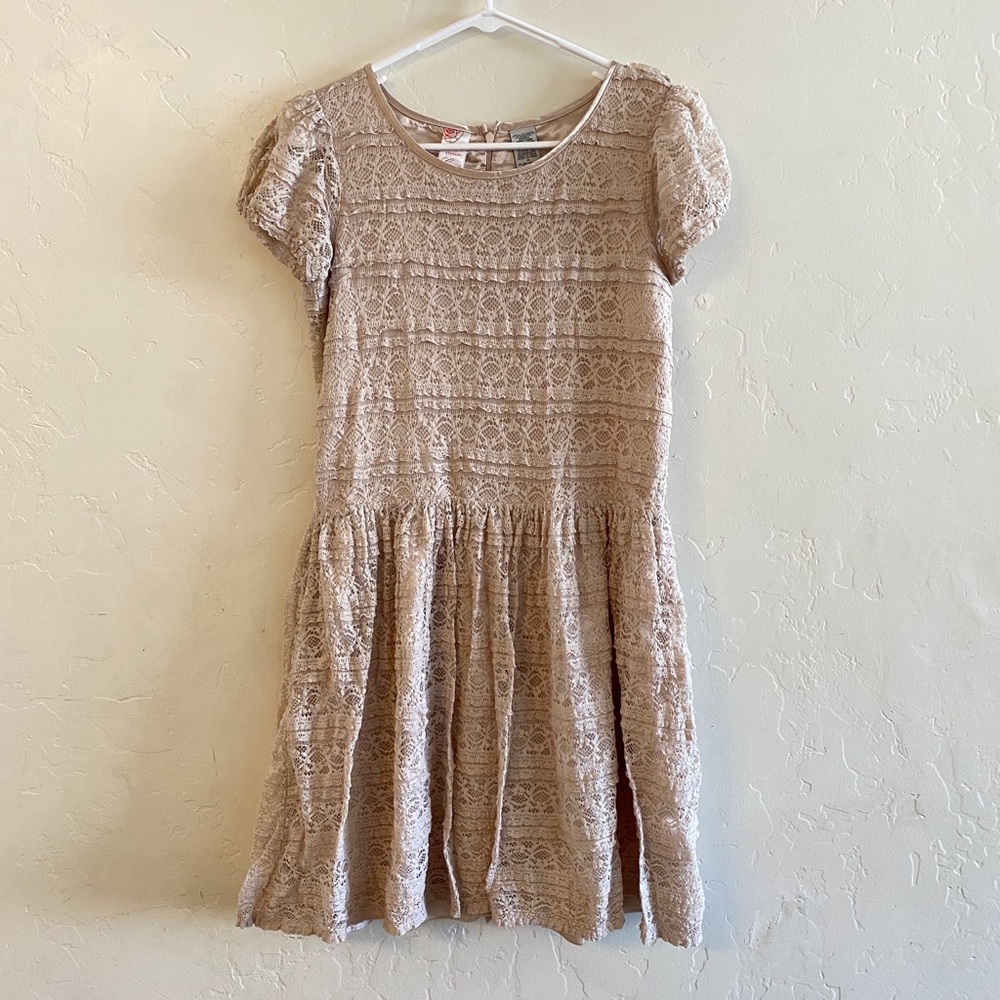 GUESS Girls Cream Short Sleeve Lace Sheath Dress 16